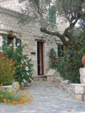 Exclusive Zante Villa Villa Roma Swimming Pool Beautiful Garden 2 BDR Tragaki